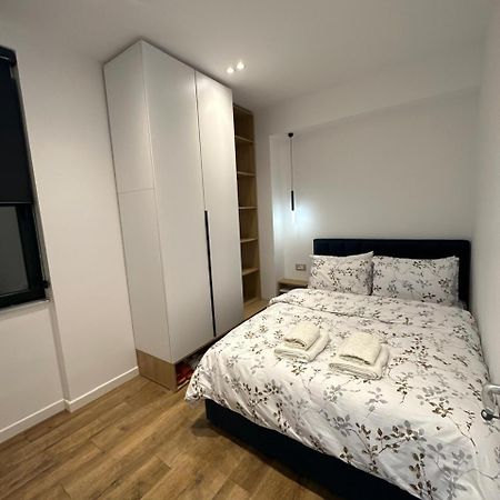 Erinda'S Apartment Тирана Экстерьер фото