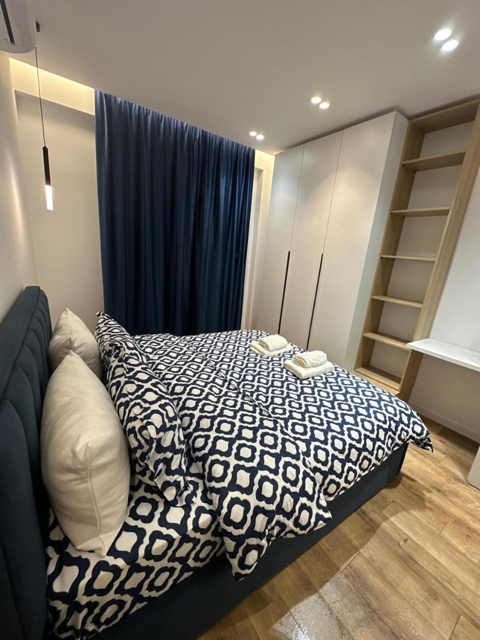 Erinda'S Apartment Тирана Экстерьер фото