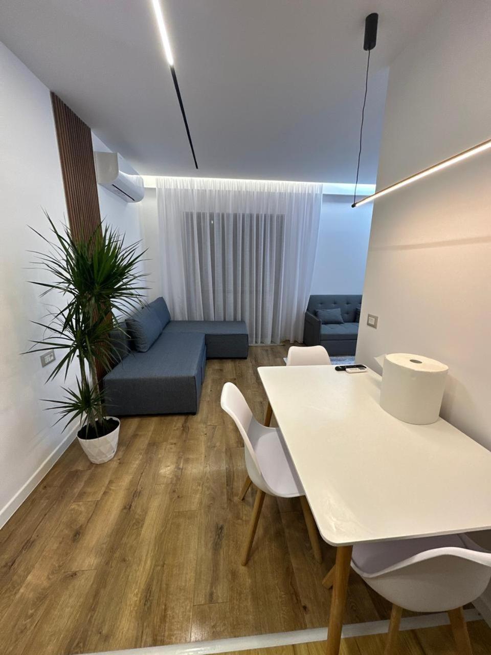 Erinda'S Apartment Тирана Экстерьер фото